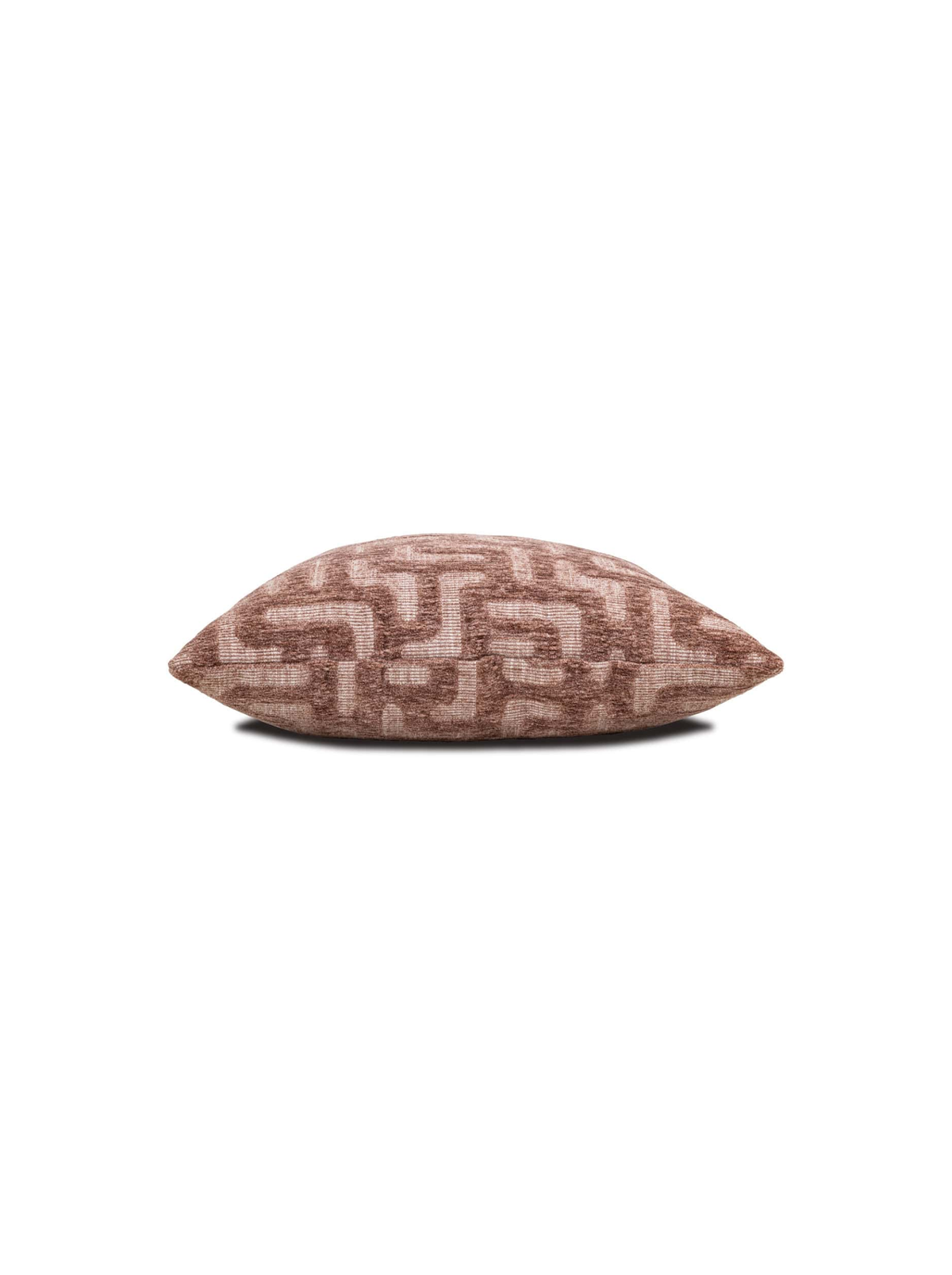 Coussin motif labyrinthe blush