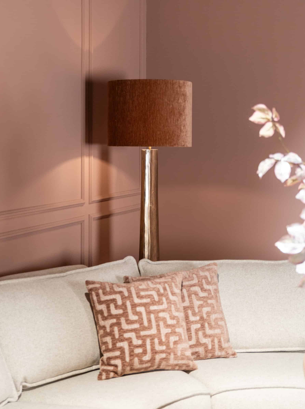 Coussin motif labyrinthe blush