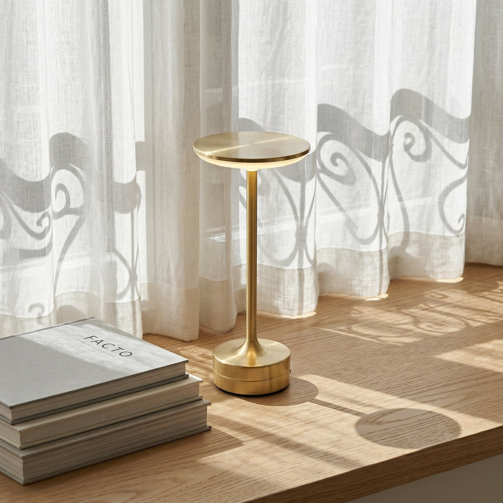 Lampe tactile en métal et acrylique