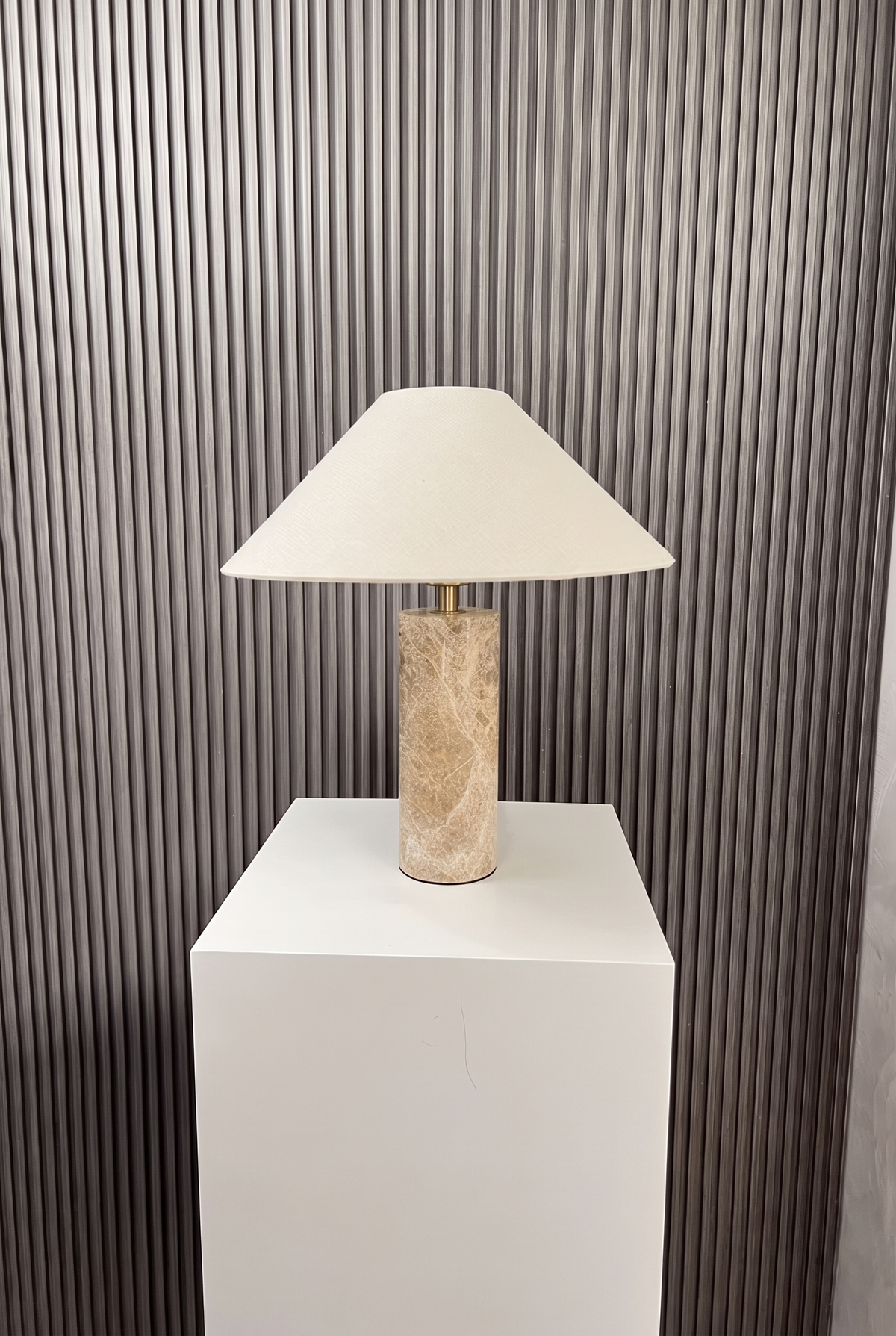 Lampe de bureau en marbre