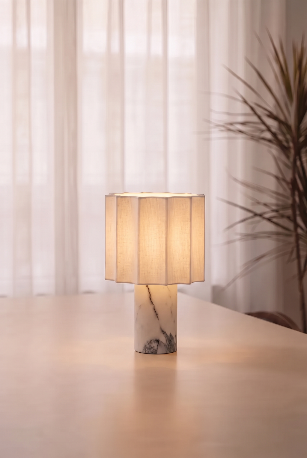Lampe de table en marbre