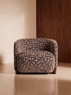 Fauteuil en tissu brown labyrinth et bois