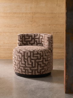 Fauteuil en tissu brown labyrinth et métal