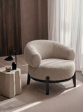 Fauteuil en tissu natural chunky et bois