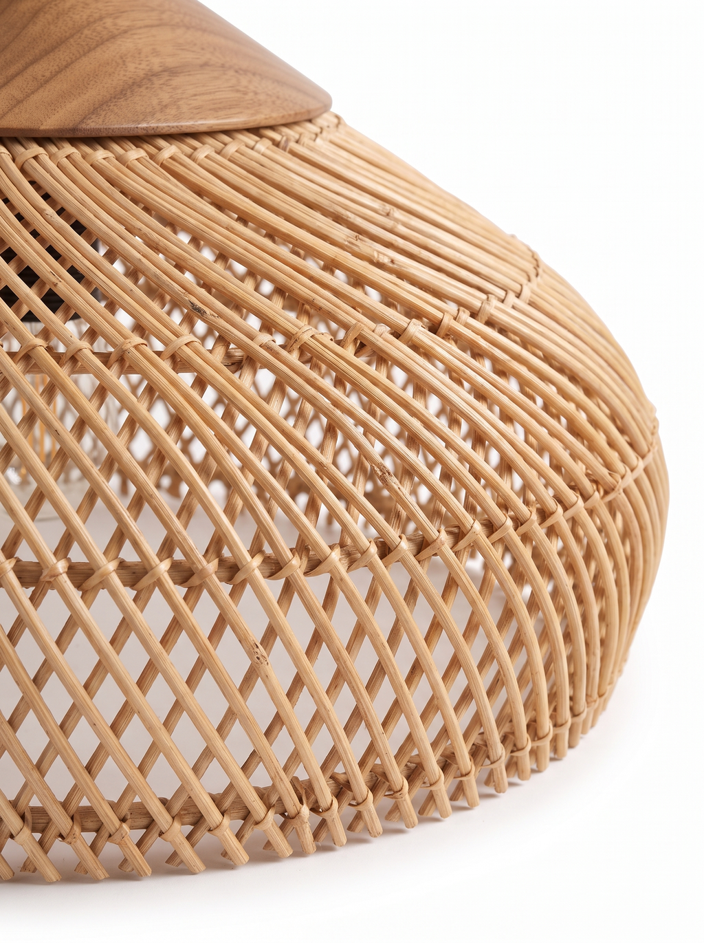 Suspension rotin et bois