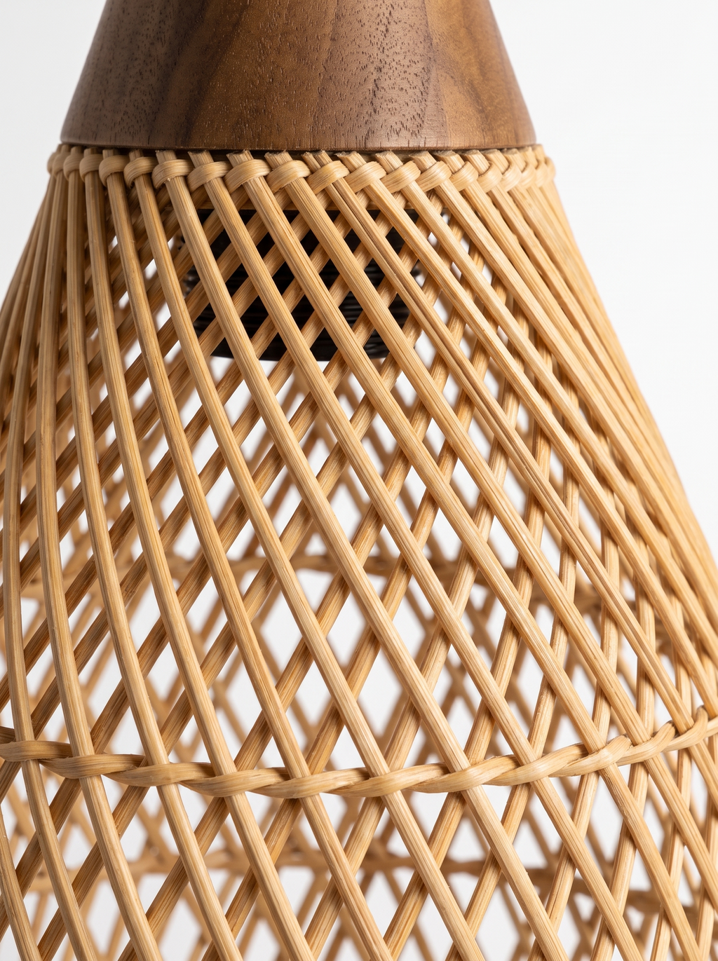 Suspension rotin et bois