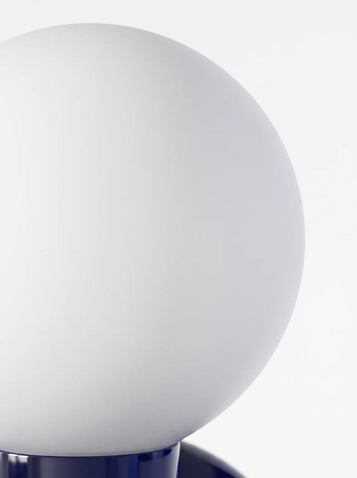 Lampe de table en céramique et verre opalin